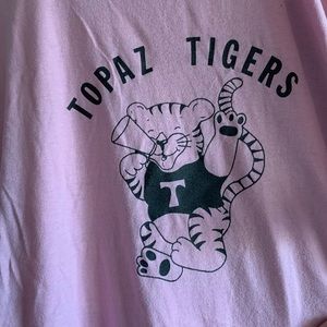 CUTE PINK VINTAGE TEE
